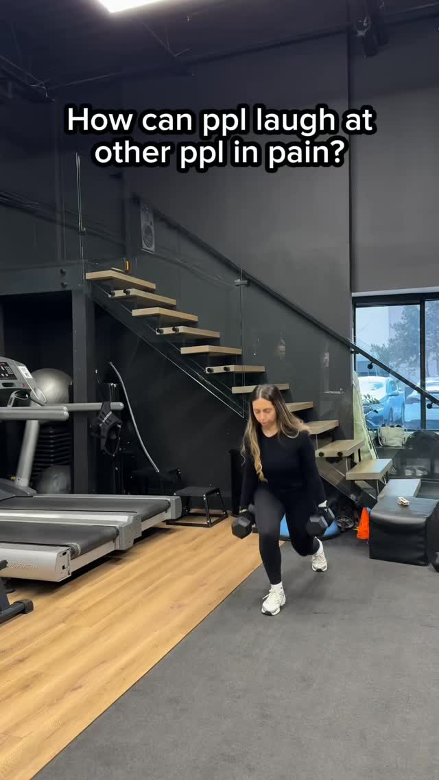 Client: questioning all life choices mid-lunge
Trainer: this is my Super Bowl
Love them or hate them… lunges are staying.
Tag your trainer who enjoys your pain a little too much
.
.
.
.
#LungeLife #PersonalTrainingStudio #TrainerVsClient #FitnessHumor GymReels