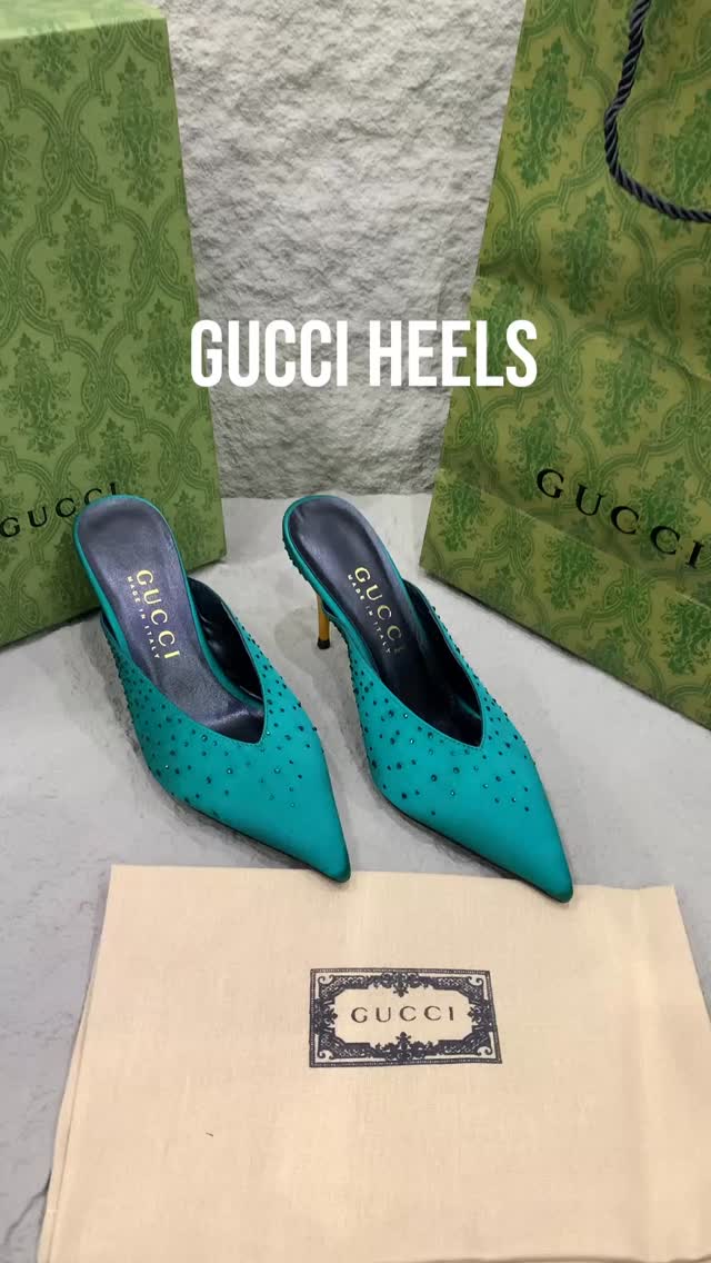 Exclusive drop 🤍
Available sizes: 36–41
Special price: 550 AED | 55 OMR
📦 Fast delivery
• 🇦🇪 UAE: Next day
• 🇴🇲 Oman: 3–5 days
• 🌍 Worldwide: 7–10 days
www.amirashop.net