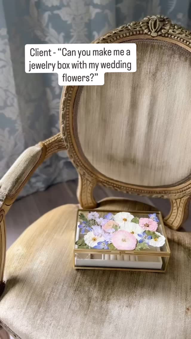 Pressed flower jewelry boxes make the sweetest wedding gift 🤍 When a frame feels a little too personal to pick out for someone, this is the perfect in-between. Timeless, meaningful & made to hold what matters most. Designed to hold wedding rings with blooms that tell a love story long after the day has passed.
#weddingbouquetpreservation #pressedflowers #preservedflowers
pressed wedding flowers, wedding bouquet preservation, pressed wedding bouquet, flower preservation, bouquet pressing, pressed floral art, bridal bouquet keepsake, wedding flower keepsake, real flower artwork, custom flower preservation, hand pressed flowers, heirloom bouquet art, wedding day flowers, bridal keepsake, timeless florals, dried wedding flowers, flower pressing artist, custom floral frame, preserved wedding florals, handmade wedding keepsake