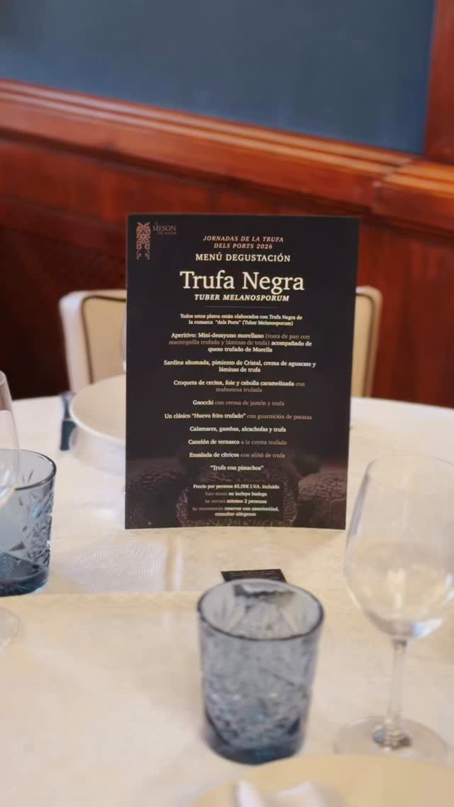Seguimos disfrutando de la temporada más esperada 🖤
En Morella continúan las Jornadas de la Trufa y en Mesón del Pastor seguimos con nuestro menú especial dedicado a este producto tan nuestro. Un año más, gracias por la gran acogida y por acompañarnos en una temporada tan especial.
Os esperamos en Morella para disfrutar juntos ✨
#mesondelpastor #bibgourmand2023 #trufanegra #morella #elsports
