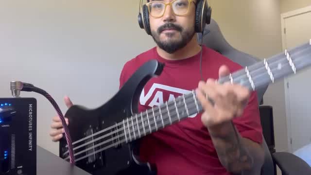 Gui Fuse ripping his @xvector_basses on Ashes of Eternity!
.
Now streaming every year! Link in bio!