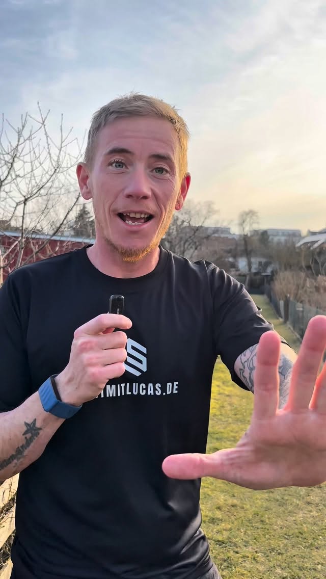 Shakeout Run – Berliner Halbmarathon 🏃♂️🔥
Bereit für den Berliner Halbmarathon? Dann komm am Samstag, den 28.03., um 10:00 Uhr zu unserem Shakeout Run und bring die Beine locker in Bewegung.
Gemeinsam laufen wir eine entspannte Runde, sammeln Energie für den Renntag und stimmen uns auf das Wochenende ein.
🥐 Leckere Snacks von Beans & Cakes
🎁 Kleine Goodie-Überraschung für Teilnehmer
🏃♂️ Lockerer gemeinsamer Lauf
📍 Location wird noch bekannt gegeben
Wer ist dabei? Kommentiere mit 👟
#berlinerhalbmarathon #berlinhalfmarathon #shakeoutrun #laufen #running