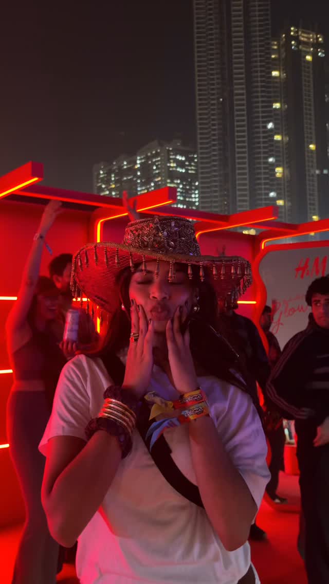 Ughhh I want to go back!!
#fypreelsシ゚ #explorepage✨ #lollapaloozaindia #lollapalooza #explore