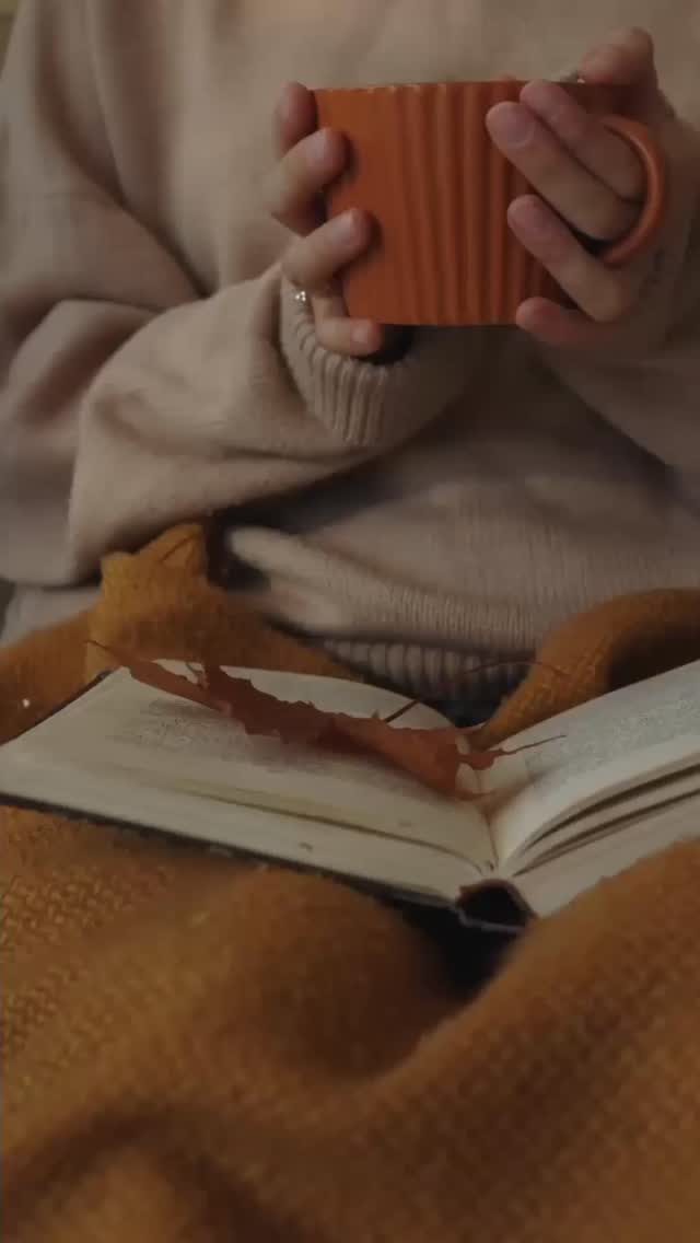 These are some of the most common questions therapists hear from people living with stress and anxiety.
If you’ve ever wondered, “Why am I like this?” or felt frustrated that you can’t just calm down, there’s an important reframe to know:
Anxiety is often a nervous system response, not a lack of willpower.
When stress has been ongoing, the body can stay in a state of threat — even when nothing is “wrong” in the moment. That’s not a weakness. It’s your system trying to protect you.
With the right support and regulation, anxiety can become more manageable — and you don’t have to figure that out alone.
Our blog answers some of the most frequently asked questions therapists hear about stress and anxiety, offering gentle education, clarity, and reassurance for anyone navigating this experience.
Click the link in our bio to read our anxiety blogs and learn more about what your nervous system may be trying to tell you.
-
#ThinkHappyLiveHealthy
#AnxietySupport
#MentalHealthEducation
#NervousSystemCare
#TherapyInsights