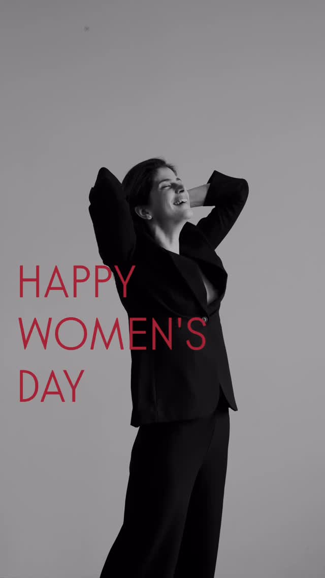 Happy Women’s Day to all the beautiful sisters out there! 💃
.
.
.
#womeninspiringwomen #womensday2026
#womenphotography #portraitwoman #womanpower⚡️