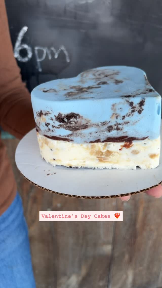 They want a unique, sweet treat this year 💌
Available this Saturday:
❤️🔥Be Mine +Fudge + Black Raspberry + Oreo Crust*
🌷Be Mine + Raspberry + Black Raspberry + Oreo Crust*
🍓 Strawberry + Fudge + Vanilla + Oreo Crust*
🍪 Cookie Monster + Fudge + Cookie Dough + Oreo Crust
*these three are available gluten & nut allergy safe as well as regularly scooped.
Open early at 8am tomorrow for International Ice Cream for Breakfast Day!
