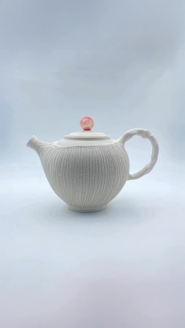 L’espace tournage de l’atelier sera privatisé pour accueillir le stage d’Helene Lathoumetie les 13, 14 et 15 Février.