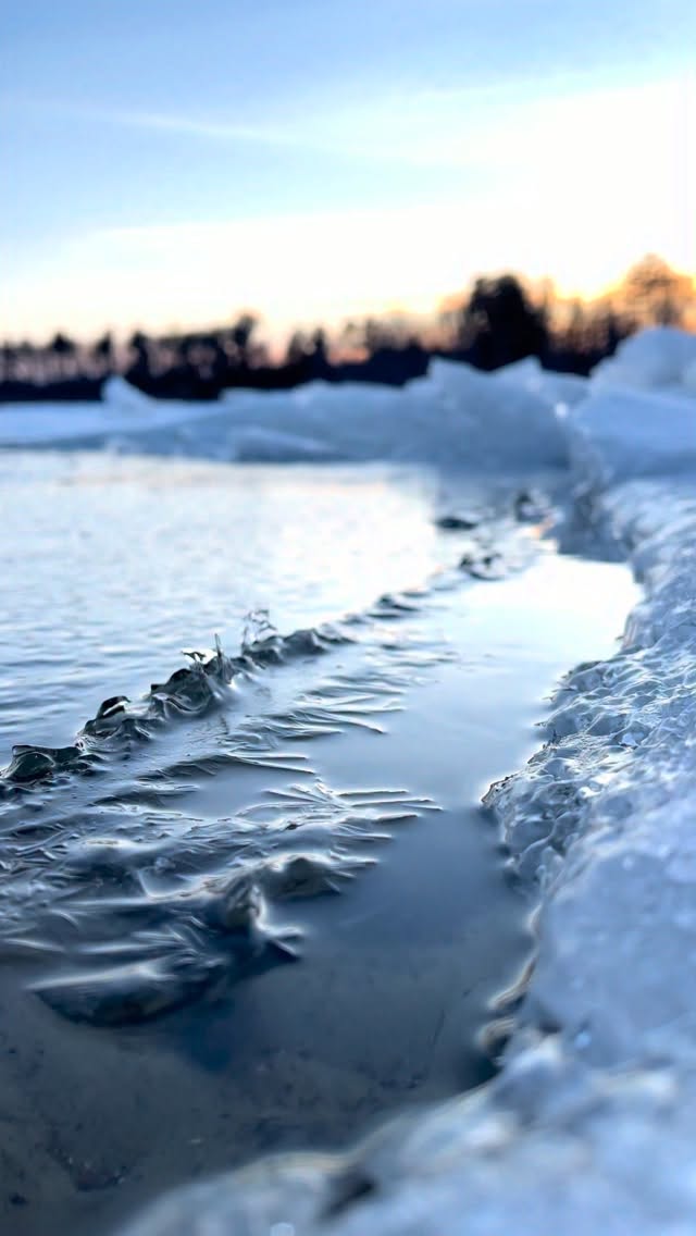 Listening to Lake Huron ice brings peace ✨ #greatlakes