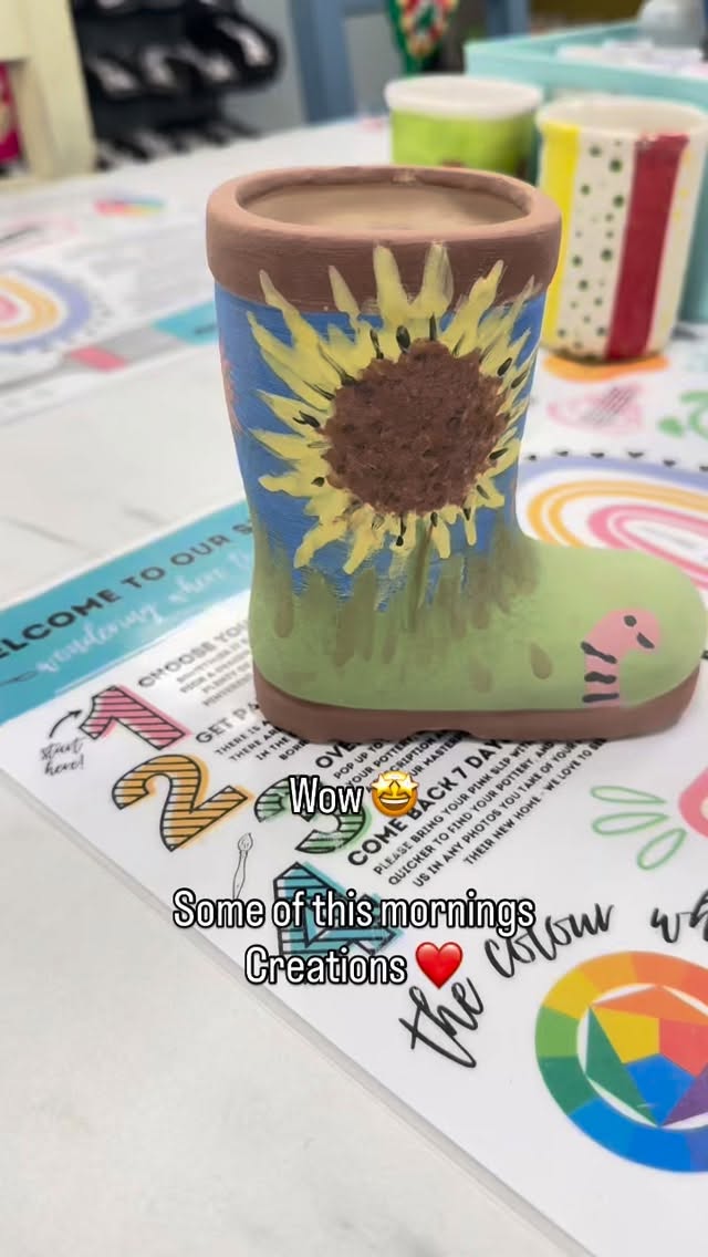 Don’t forget to book your tables - half term next week and spaces will be extremely limited.
What will you paint next?
https://www.topofthepots.co.uk/
#pottery #potterypainting #ceramics #daysout #berkshire