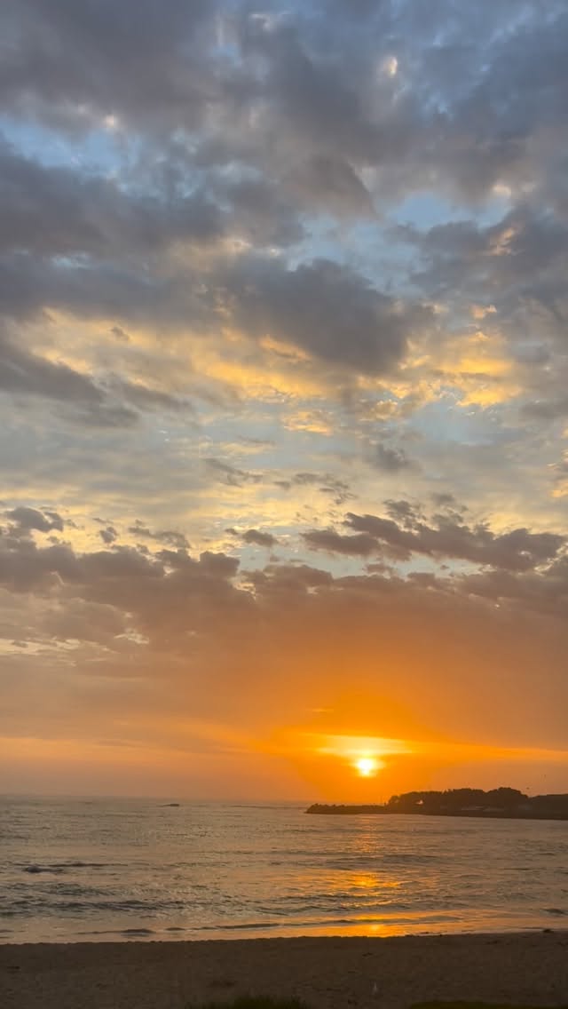 Bing, Bang, BoomâŚ.
2026 off to a flying start with a wonky East swell and forgiving winds for the day.
Trims, turns and tens all on display from a stacked field of Laybackers.
Full gallery incoming from the man behind the lens Dave Milnes
Huge shout out to @thewaxhead for spending 6 hours in the carpark chatting with @surfin64 whilst trying to get home before dark.