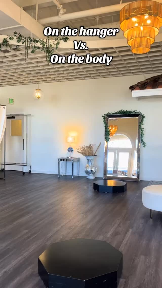 Don’t judge a gown before you see it on! Comment which one you think changed the most 🤍 1,2,3,or 4?
#weddingdresses #weddingdresstryon #bridalgowns #bride #engagement