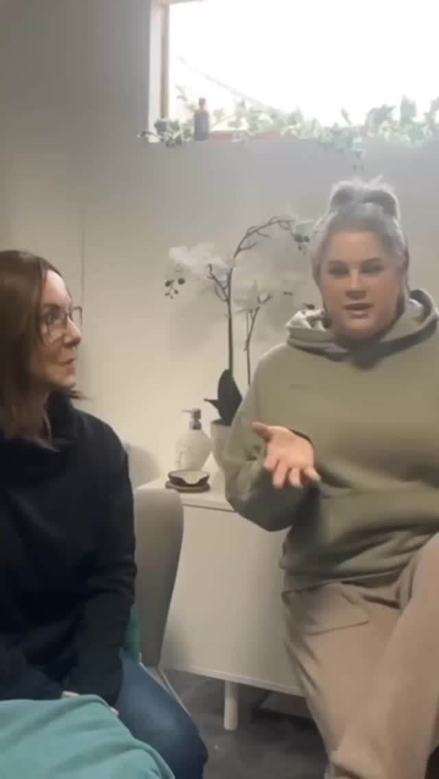 Two power houses , one goal!
To help you
I can not stress enough how your skin presents when your internal health is off
We are talking about
Stress
High refined and sugar diets
Imbalances hormones
Lack of healthy fats
Not eating enough
Mental health
Intolerances
Medication 💊 and more
If you want long term results you have to switch from just focussing on one element to save your skin.
We want to share our expertise and get rid and help manage confidence destroying skin concerns such as Acne, breakouts, flare ups, redness, Rosacea and more ❤️
DM to arrange your joint intervention consultation here at Precisions Skin Clinic , Leighton Buzzard
🙌🏻free parking
👌🏼1:1 appointments only
Anna ❤️
#acne #leightonbuzzardmums #leightonbuzzardfacials #leightonbuzzardaesthetics #miltonkeynesmums