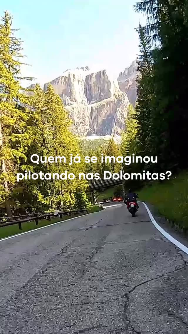 Já se imaginou pilotando nas Dolomitas?
Curvas perfeitas, paredões de pedra, paisagens de tirar o fôlego e aquela sensação de liberdade que só quem vai de moto entende.
Agora para de imaginar.
Em setembro de 2026, a Xtrada vai te levar até lá.
Comente ALPES e receba no direct o roteiro completo do tour Passos Alpinos + Oktoberfest.
#Dolomitas #Mototurismo #ViagemDeMoto #TourDeMoto #XtradaExpeditions BMWGS PassosAlpinos AlpesItalianos RoteiroDeMoto Xtrada