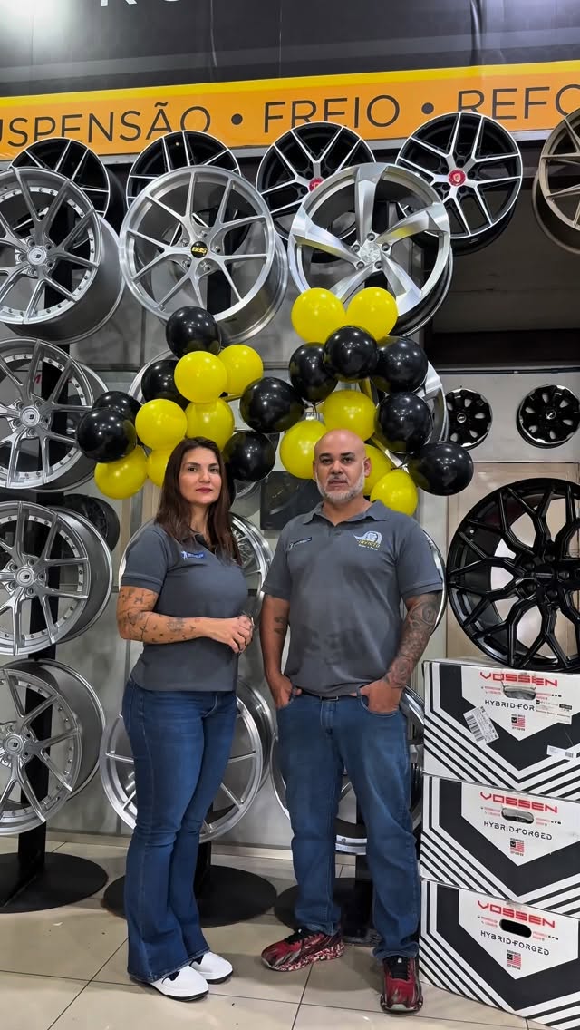 Hoje a Invicto Rodas e Pneus comemora mais um ano de sua existência e só temos a agradecer: primeiramente à Deus porque nos faz mais que vencedores todos os dias, independente de qualquer situação, aos nossos colaboradores, clientes, amigos e fornecedores pelo empenho, parceria e por sempre acreditarem em nós.
Obrigado a todos e que venham mais muitos anos juntos, escrevendo essa historia de sucesso!!!