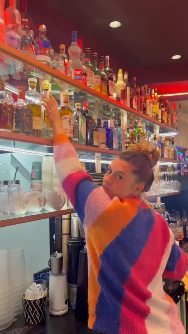 Toujours un pur plaisir ces questions quand c’est le rush 🤣🤣 #humour #fyp #pov