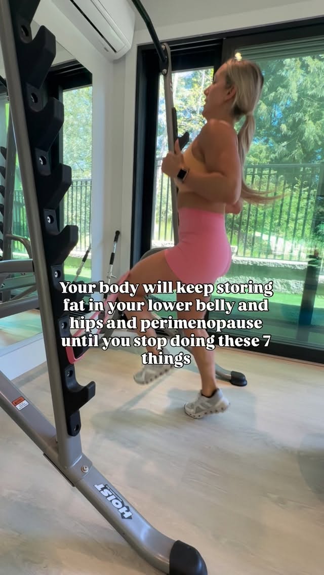 If fat gain feels like it came out of nowhere — it’s not “just aging.”
In your late 30s, 40s & 50s, the gradual loss of ovulation (and progesterone) along with estrogen fluctuations directly impacts insulin and blood sugar regulation.
When this isn’t properly supported, the result is:
👉 increased fat storage
👉 stubborn belly fat
👉 mood swings
👉 fatigue
👉 anxiety
👉 disrupted sleep
This is where most women go wrong — and unintentionally drive weight gain:
1️⃣ Skipping breakfast and back-loading food at night
This dysregulates blood sugar, increases irritability, anxiety, and promotes fat storage. If you’re “not hungry” in the morning, it’s because you’re eating too close to bedtime — backwards for hormones.
2️⃣ Eating after 7-8pm
This one matters. Eat within an hour of waking and stop food 2–3 hours before bed to support insulin sensitivity and sleep.
3️⃣ Snacking or grazing
Constant eating keeps insulin elevated and locks you into fat-storage mode. Focus on proper meals and fasting between them.
4️⃣ Not hitting 30–40g protein per meal
Without adequate protein you won’t feel full, you’ll snack more, blood sugar stays unstable → mood swings, anxiety, weight gain.
5️⃣ High-carb breakfasts (grains, baked goods, “healthy” desserts)
Breakfast should be 30g of protein minimum. It sets your glucose tone for the entire day. Skip this and you’re on a blood sugar roller coaster.
6️⃣ Overdoing cardio
HIIT, running, cycling = great for circulation
❌ Not great for preserving lean muscle in perimenopause
Weights build muscle. Muscle protects your metabolism.
Cardio should focus on walking after meals to optimize blood sugar.
7️⃣ Not sleeping 7–8 hours
Poor sleep reduces glucose tolerance, worsens food choices, impairs muscle repair — and drives fat gain.
This isn’t a motivation issue — it’s a training and nutrition strategy issue.
Zone Training is built specifically to support hormones, blood sugar, and lean muscle so you can feel strong, clear-headed, and in control of your body again.
👇 Comment “TRAINING” below and I’ll personally send you my FREE Fat Loss Guide.