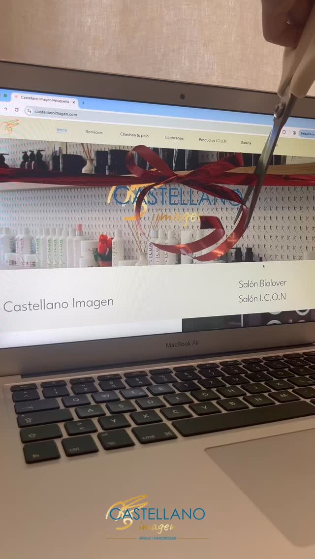 ¡Tenemos nueva web! ✨
Un espacio renovado donde podrás conocernos mejor, descubrir todos nuestros servicios y ahora también nuestro nuevo servicio de envío de productos ICON directamente a casa.
Queremos que cuidar tu cabello sea cada vez más fácil, estés donde estés.
Si necesitas más información o asesoramiento personalizado, llámanos y nuestro equipo estará encantado de ayudarte. 💛📞
#castellanoimagen #peluqueriasevilla #cuidadocapilar #haircare #bellezanatural