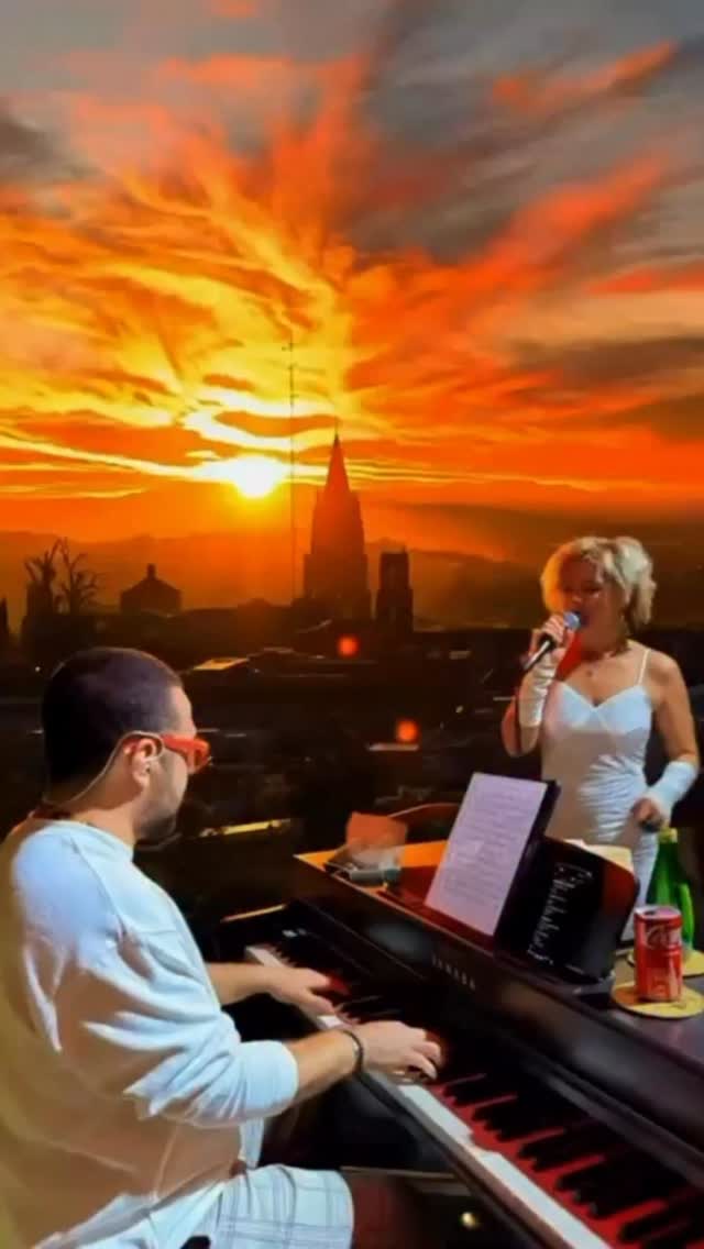 ✨ SUNSET SESSIONS AT MALASAÑA ✨
🗓 Every Tuesday in February | 6–8 PM
🎶 Liah Alonso & Osmar Aquino
Golden hour never sounded so good.
An intimate acoustic set on the terrace—originals + beautifully chosen covers—set against sunset views over San Miguel de Allende 🌅
🎵 Live music
🌇 Terrace vibes
🍽 Spanish fine dining
✨ Complimentary tapa with every ticket
🎟 Reserve your spot: link in bio
#singersongwriter #sanmigueldeallende