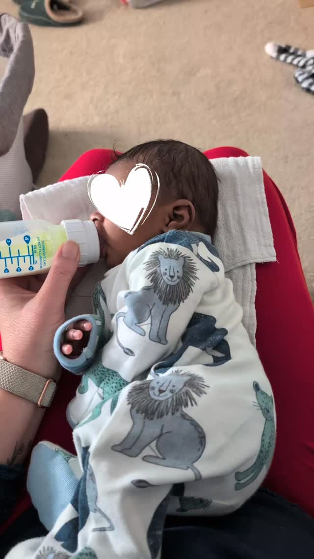In the NICU, feeding in the side-lying position is often recommended for premature babies. This technique positions your baby on their side with their head slightly higher than their hips, keeping the head and neck aligned, and holding the bottle horizontally.
The goal is to give the baby more control which reduces the risk of choking & helps them learn to suck-swallow-breathe.
I love that I can see his whole face in this position; I wish you could too! ð #fosterlove #babyblue #imperfectlybeautifulus