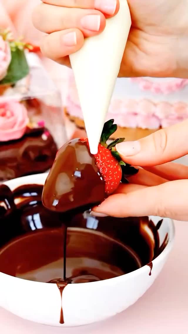 Valentine’s Day is near 💝Share the love! Discover the perfect little treats for your Valentine @libredessertcafe
#sussexcountynj #njcafe #crystalspringsresort #spartanj #hamburgnj