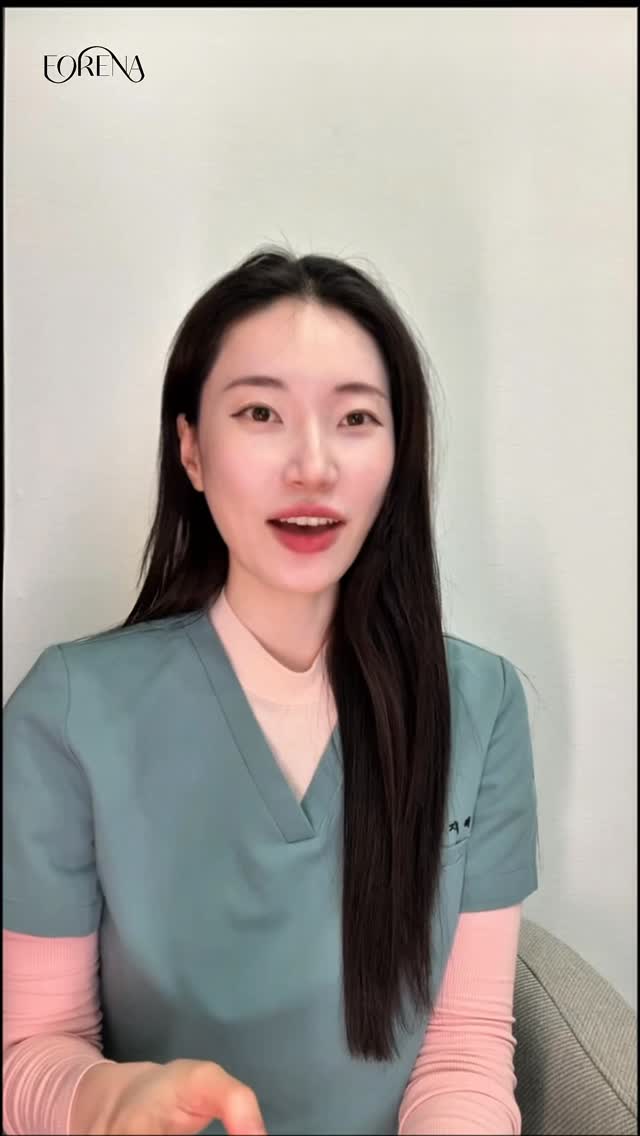 High nose bridge = beautiful profile? Not necessarily. ❌
The real secret to that “expensive” look is actually the nasolabial angle. Look at Go Yoon-jung or Jisoo - it’s all about how the nose, lips, and chin flow together (the S-Curve). Without this balance, even a high nose can look flat.
Watch to see how we create the “Royal” profile ratio.
Comment ‘Profile’ to learn more ☀️
Forena Clinic – Foreigner-Friendly Skin & Aesthetic Clinic in Seoul
📍 Address
7th Floor, 140 Yanghwa-ro, Mapo-gu, Seoul, South Korea
(5-minute walk from Hongdae Station Exit 9)
🌐 Website
www.forenaclinic.com
📱 Social Media
• Facebook: @forenaclinic
• TikTok: @forenaclinic
• Instagram: @forenaclinic
• Youtube: @forenaclinic
#forenaclinic #kbeauty #koreanskincare #koreanskinclinic #lipfiller