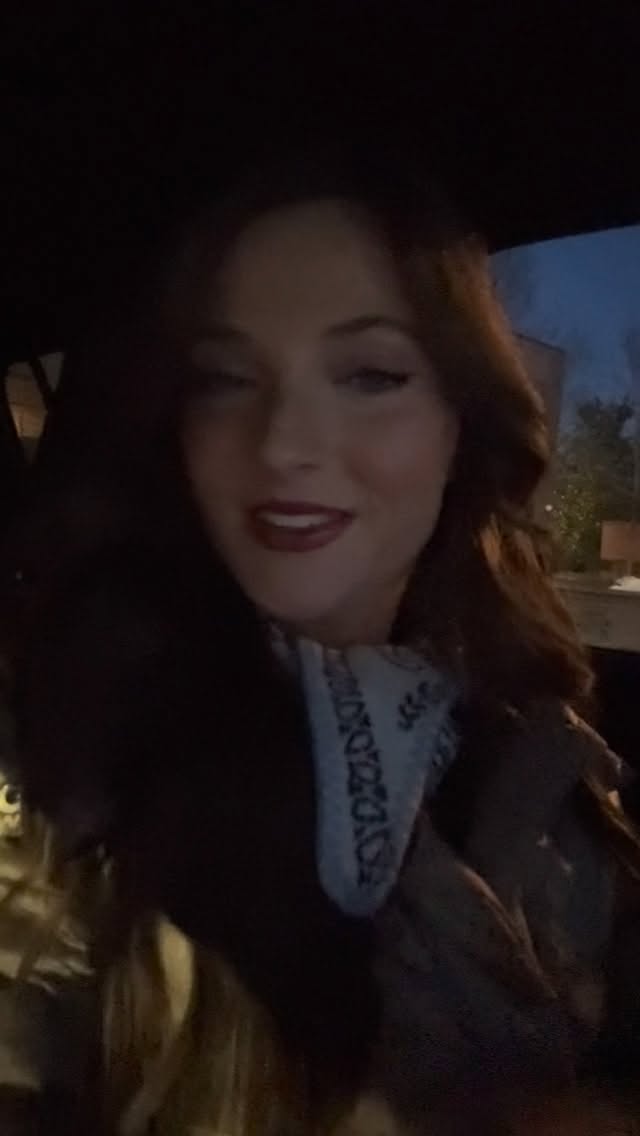 Got to start the day bright & early with @goodmorninglkn and It was the BEST ☀️😊
We got to chat about ‘in your heart’, bringing the lake concert up to Lake Norman 😉 and next weeks FULL BAND Valentine’s Day show at @nickyosrodeo ❤️
Thank you again to @goodmorninglkn for letting me stop by!! Y’all are so sweet!
To listen to the full segment, check out the link below (we start at the 28 min mark):
https://www.youtube.com/live/uNM-YUIkevk?si=apHgGksB1ElvAO2y
#grwm #countryartist #charlotte