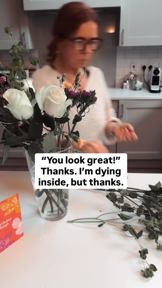 You’re not fine.
You’re filtered.
✨ Caffeine for energy
✨ SPF for damage control
✨ Vibes for public consumption
Meanwhile your brain’s buffering, your patience is evaporating, and your body’s writing complaint emails in cortisol.
But sure, let’s “have it all.”
Midlife isn’t the problem.
Bullsh*t advice is.
🧠 Save this if you’re doing the most + feeling the worst
📤 Send to the friend who’s spiralling under the highlight reel
👣 Follow @foodfabulousnutrition for no-BS midlife support that gets it
#midlifewomen #perimenopausehelp #maskingfatigue #hormonechaos