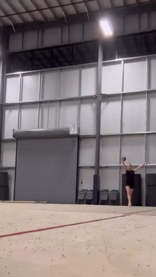 Go Polina!
@ppolina.2011
RG with High ceilings is so much fun!!