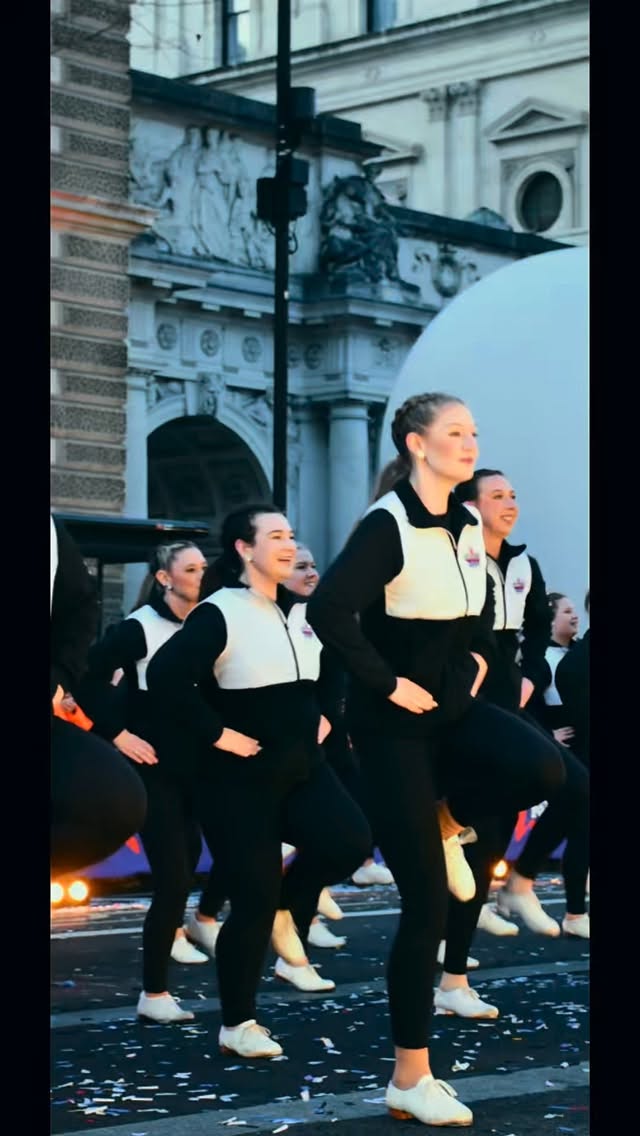 We’re still obsessing over our time in London!!
Who wants to go back?❤️🇬🇧🌟☕️