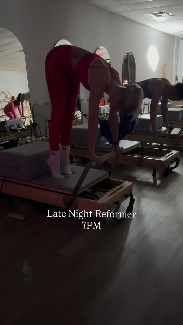 We welcome women of all seasons of life 🤍
This is more than Pilates, it’s family.
We empower each other, relax, feel free, push ourselves, laugh a lot, and enjoy time doing something just for us.
A space where you can move, breathe, and leave feeling better than you walked in.
Book your session on the Mindbody app! #reformerpilates #coregirls #dublinga #pilatesstudio