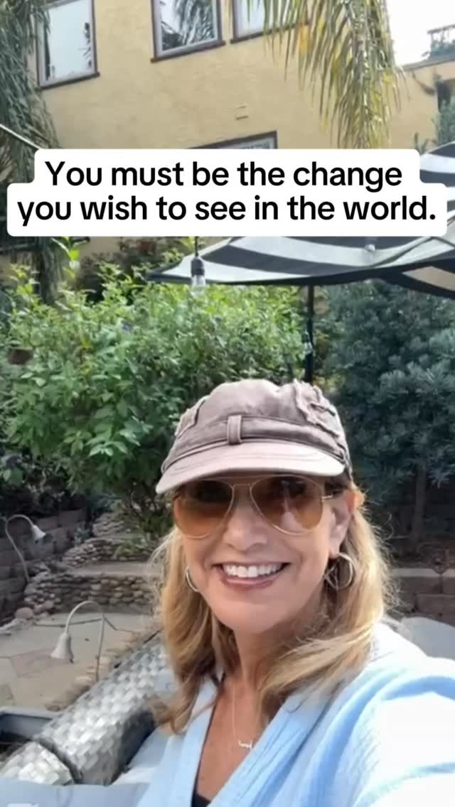 The energy we put into the world becomes the energy that shapes it !❤️
#mindsetmatters #personalgrowth #transformyourlife #innerstrength #growthmindset