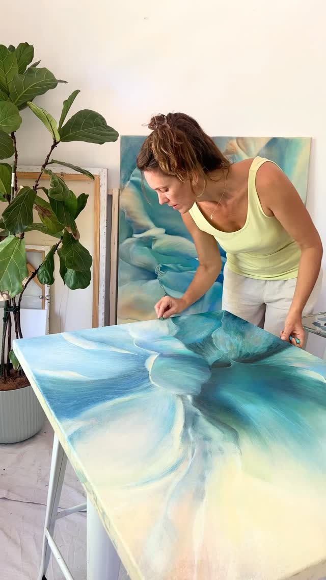 Welcome to my little eden for pure hearts and truth seekers! 💫
I’m Eva… known for my botanical paintings, which I create layer by layer in oils in the south west of WA.
What you may not know though, is I paint florals as a way of speaking about something less visible — that sense of inner expansion we feel when we’re grounded, open, and connected to something greater than ourselves. They’re portals to life’s magic, the quantum hum that sings through all things - call it what you will, I know you know how this feels.
This is art that feels calming, expansive, and turns home into a sanctuary.
✨
Original works & fine art prints available
Collectors Club receives first access — link in bio.
Love to have you here. 💛