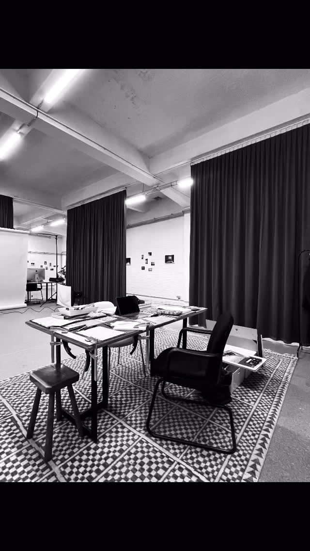 De paradox van onze maakbaarheid…#beeldbouwer #mixedmediaart #beeldmaker