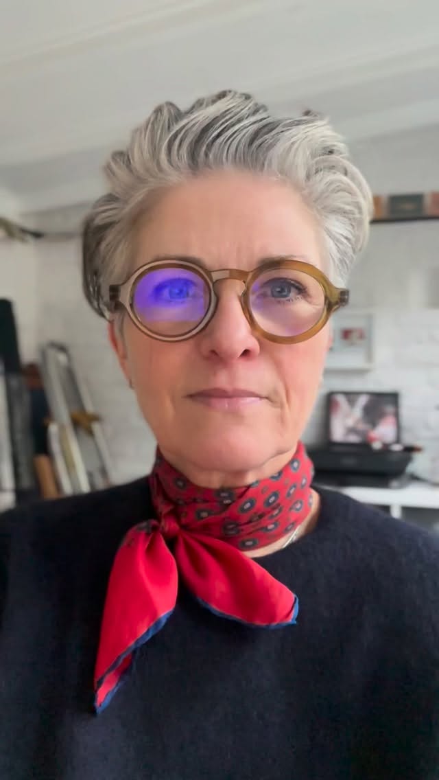 Just because your loved one has chosen a direct cremation doesn’t mean you can’t say a proper farewell. A gathering of family and friends, in a garden or somewhere that meant something to the deceased, is a lovely way to say goodbye. Whether it’s a few weeks, months or even years later… it can be helpful to have some closure 🤍