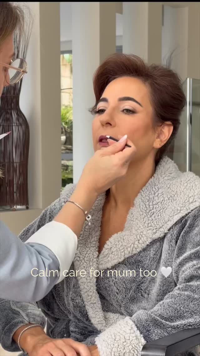 Wedding mornings aren’t just about the bride 🤍
They’re about making sure everyone feels comfortable, cared for, and confident - especially the women who mean the most.
Quiet moments like this are just as important ✨
⬇️ Save this if experience matters to you
Sydney bridal hair and makeup artist creating calm, inclusive wedding mornings.
#MotherOfTheBride
#WeddingMorningMoments
#SydneyBride
#CalmBridalMorning
#sydneymakeupartist