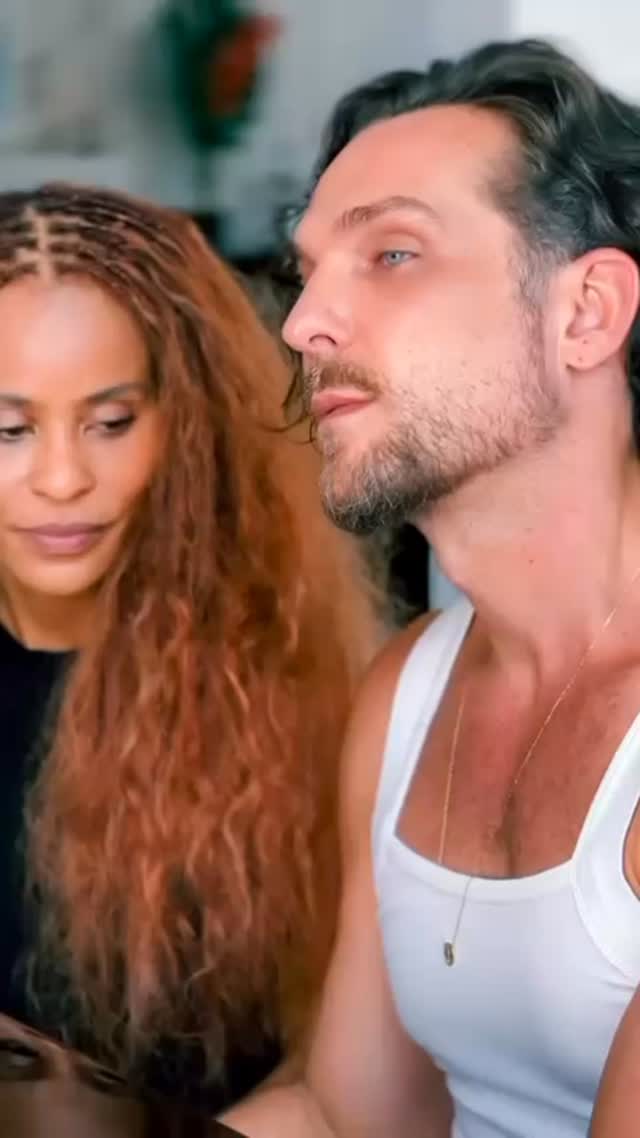 Duas vozes, uma só sintonia.
Nosso dueto favorito é a vida.
#alinewirley #igorrickli #amor #musica #famosos