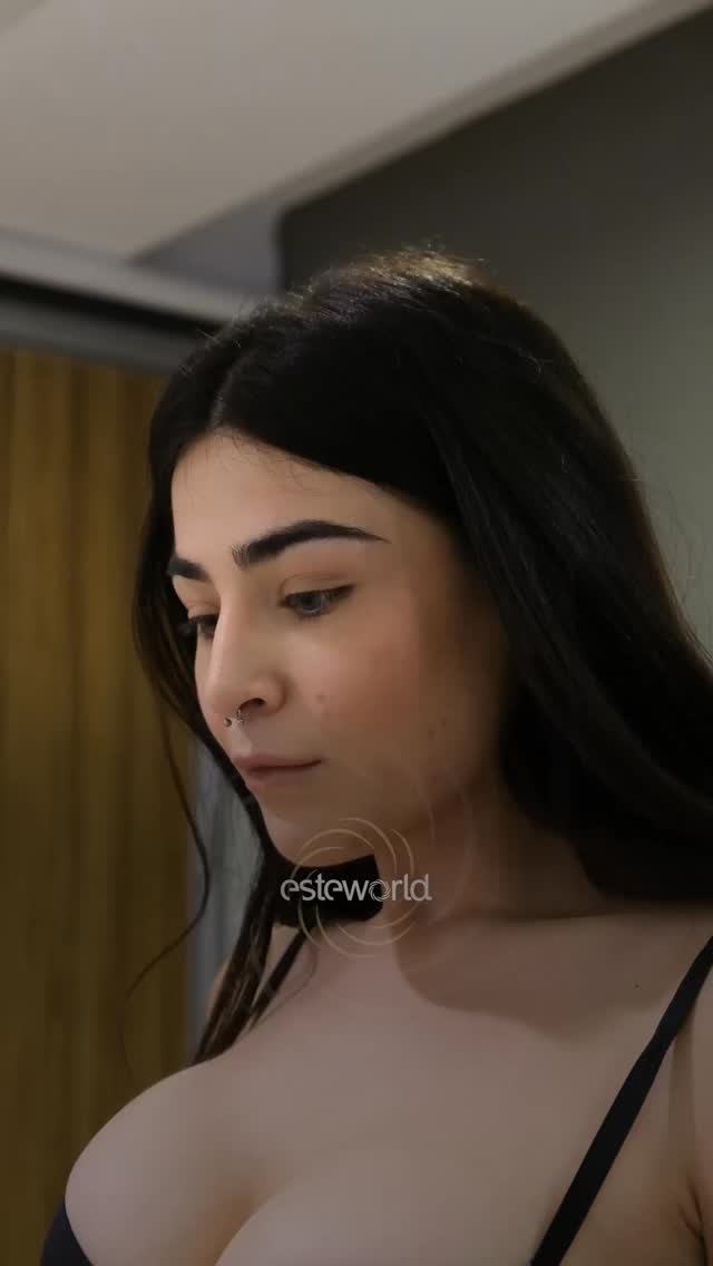 Hasplasztika⌛️
A terhesség után előfordulhat, hogy a has bőre megereszkedik, az izmok szétnyílnak, és diétával vagy sporttal már nem érhető el a kívánt forma.
A hasplasztika segít eltávolítani a felesleges bőrt, feszesíti a hasfalat, és visszaadja a has természetes kontúrját.
🌸 Te is álmodtál már nőiesebb, arányosabb sziluettről?
Írj nekünk bizalommal, és mi végigkísérünk az utadon!
#plasztikaisebeszet #esteworldmagyarorszag #esteworld #budapest #plasztika #törökország #vaserliposuction #hasplasztika #tummytuck