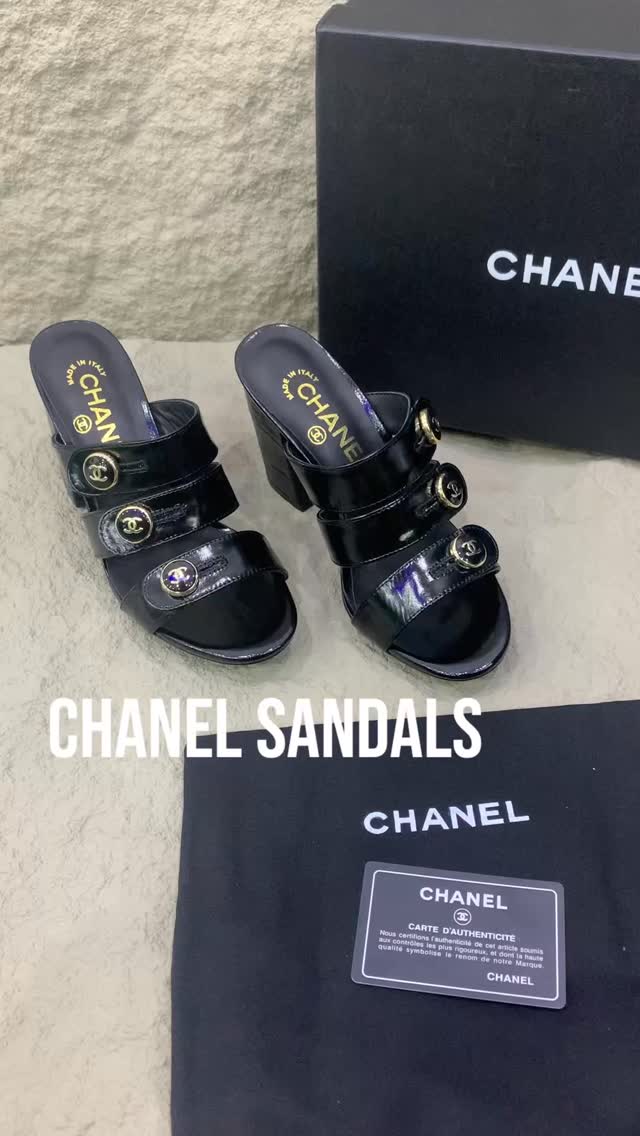 New Collection ✨
Available sizes: 36–41
Special price: 550 AED | 55 OMR
📦 Fast delivery
• 🇦🇪 UAE: Next day
• 🇴🇲 Oman: 3–5 days
• 🌍 Worldwide: 7–10 days
www.amirashop.net