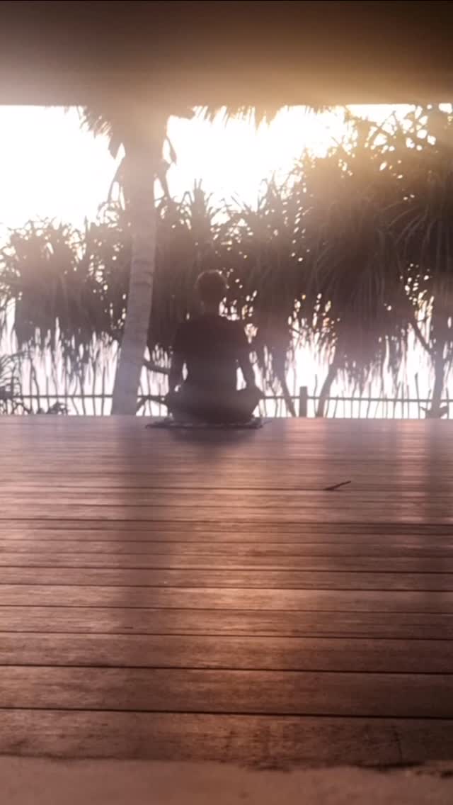 Goodbye Sri Lanka🙏🏼
#srilanka #yogajourney #handstandjourney #sunsetyoga