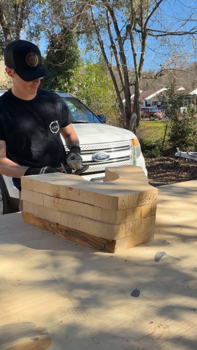 Well, I think it’s working. I almost caught myself thinking too much about carving while I was carving. Had to just give into the white noise of the grinding wheel and take my time.
#InTheZone
#CreativeFlow
#FlowState
#TrustTheProcess
#PresentMoment