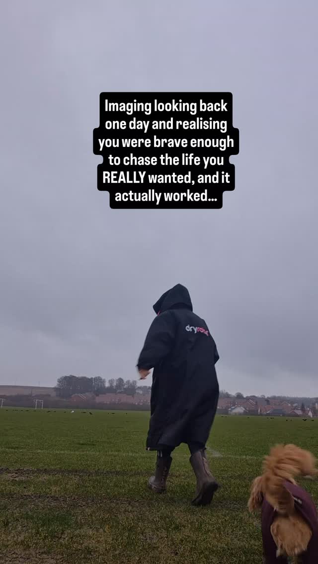 🌟I can not actually believe that this is my life! I get to wake up and do what I love most in this world! 🌟
I thought no way it's too late in the game, im getting older! But my god i can not wait to look back in another year and see where I am!
#dogtraininguk #dogtrainingjourney #gratefulthankfulblessed