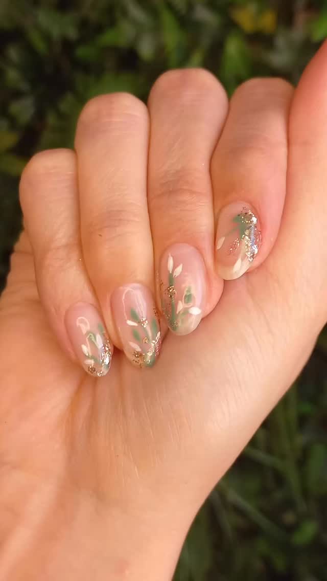 Y estas bellezas?? 🥰
Agenda tu cita y luce tus manos para este 14F Siempre lista chicas!! ♥️