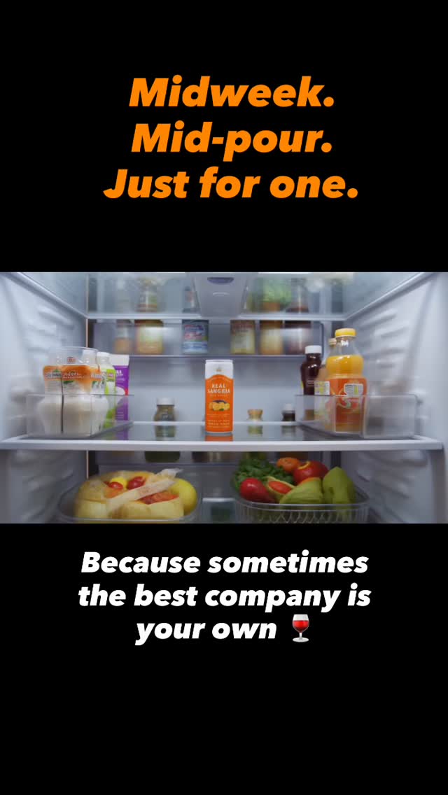 A chilled can of #reálsangria , cracked open, zero effort. #importedfromspain🇪🇸 #readytodrink #midweekmoment