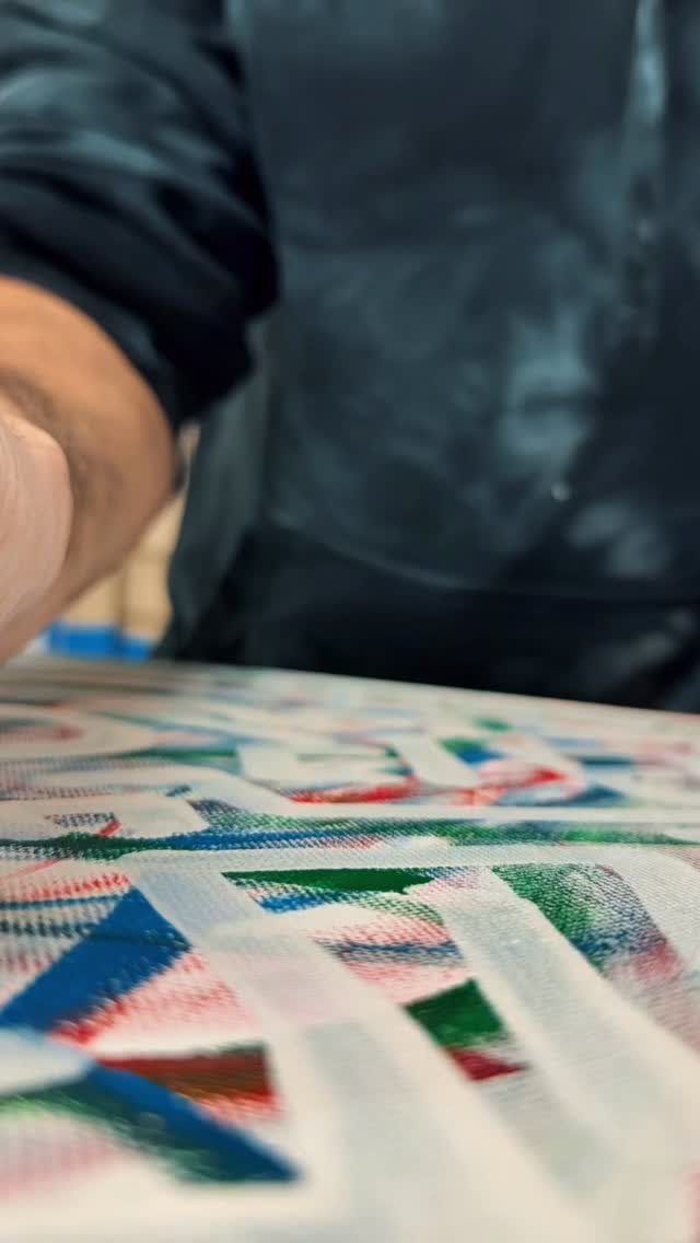 The truth emerges through order.
#IMbrOKen #creativejourney #imok #imeoka #abstractart