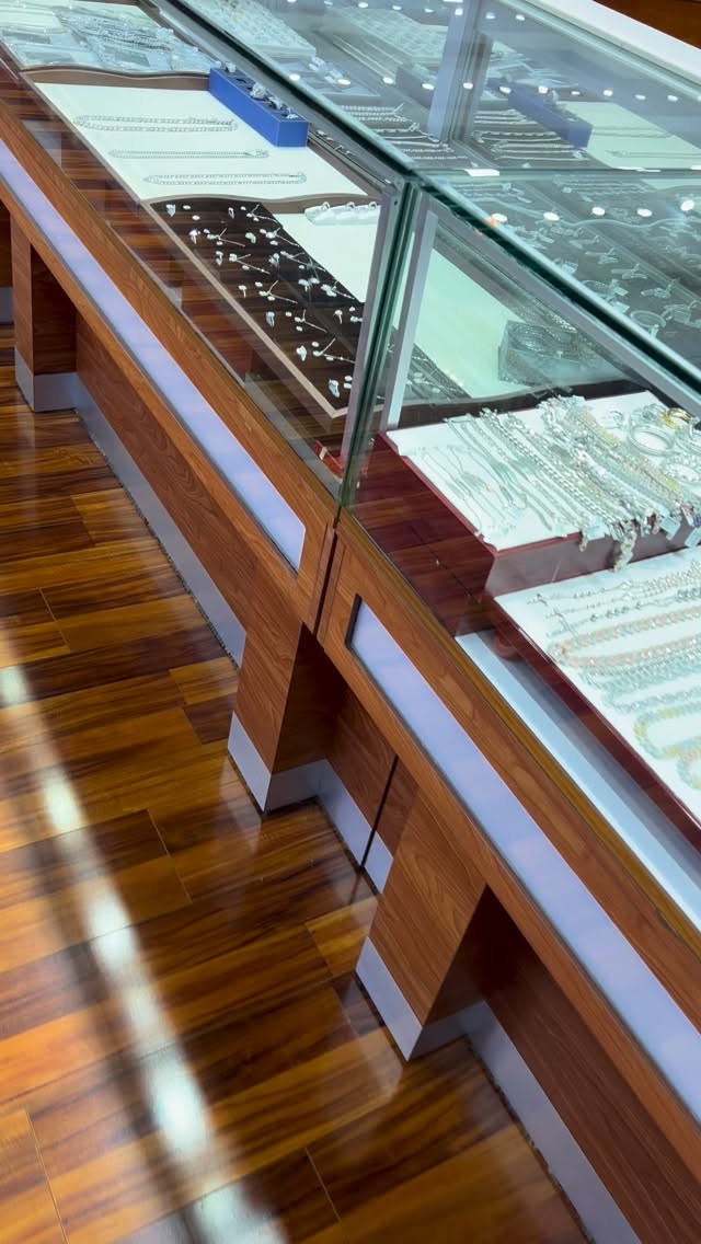 ๐ 10 DAYS TO VALENTINEโS DAY! ๐ Last-minute gifts available at Goldman Fine Jewelers, Kenner, LA! ๐
Call 504-469-1961 for info ๐. 90-day same as cash, 12-month interest free financing available! ๐ฐ #TheGoldManKenner #ValentinesDayGift #LastMinuteSale