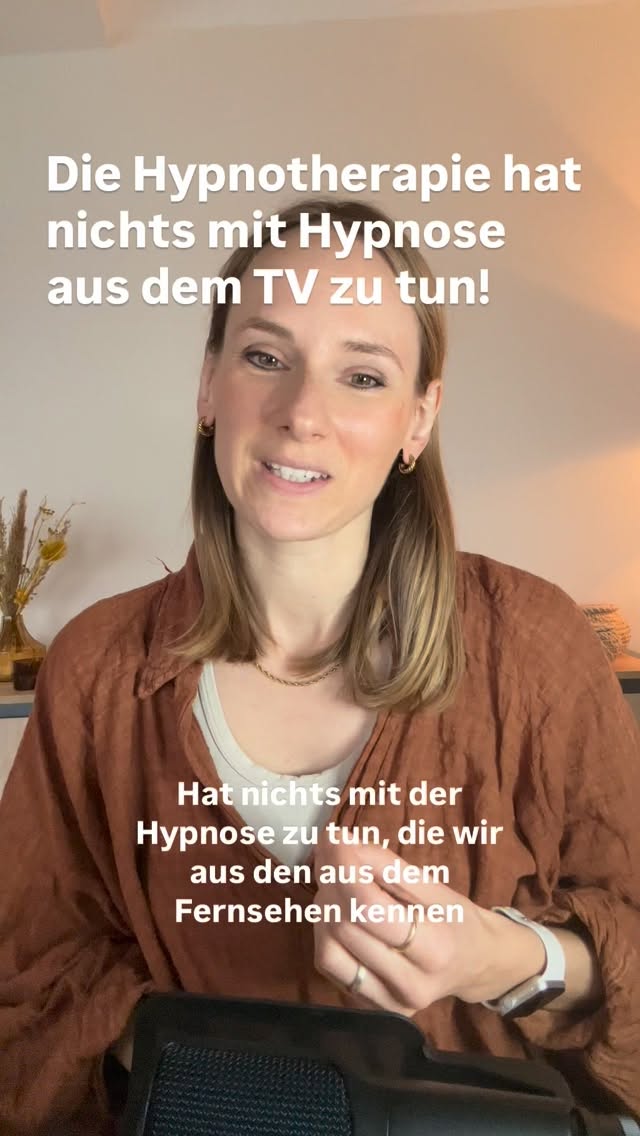 Vor der Hypnotherapie haben viele Menschen ziemlich Respekt, weil sie durch den TV etwas völlig anderes damit verbinden, als das, was es wirklich ist!
Es geht hier nicht um Manipulation des Unterbewusstseins, sondern um es sich für die Selbstheilung nutzbar zu machen.
👉🏻Wenn dich das alles noch genauer interessiert, dann folge mir und sei gerne in meinem Selbstheilungs- Channel auf Whats App dabei.
Hier bist du völlig anonym dabei und erfährst neben bei alles aktuelle zu Selbstheilung und wirst auch etwas geführt von mir.
Den Link findest du in meiner Profilbeschreibung oder kommentiere mit „Selbstheilung“🧡
Ich freu mich auf dich, Lisa
#multiplesklerose #ms #mamaleben #chronischkrank #autoimmunerkrankung