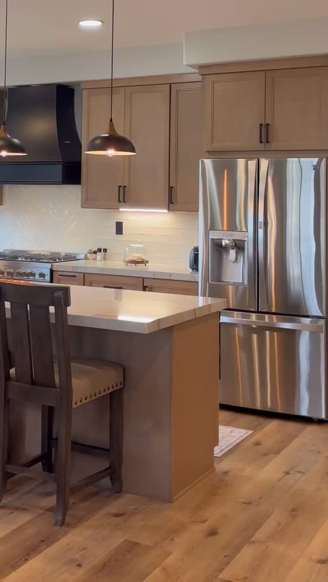 This is what good craftsmanship looks like no bull we keep it ✨ if you’re looking to get your kitchen done and you have a good taste we are on the same page 👋🏻heyyyyyy
