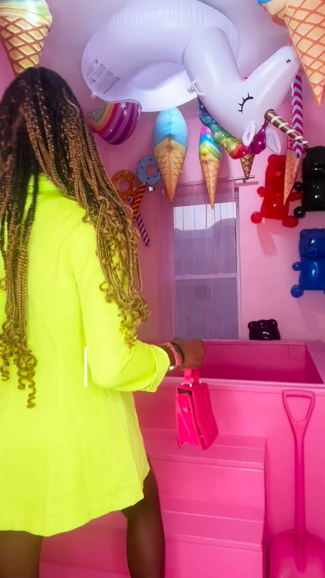 Faith changed how I move.
It changed how I show up.
It changed how big I allow myself to be.
There was a time I thought I had to tone it down. Be smaller. Fit into a box. Play it “safer.”
But God didn’t create me to blend in — He created me to build boldly.
So I’m going 100%. And here’s what that looks like for me:
1️⃣ Betting on myself.
If I won’t show up for myself… who will? No more waiting for validation. No more second-guessing what God already confirmed.
2️⃣ Leaning fully into my purpose.
No more putting my calling and passions on the back burner. What God placed in me deserves my full commitment.
3️⃣ Trusting God completely.
His plan. His timing. His direction. I am blessed and highly favored — with a calling on my life that no one can stop or take from me. 🙏🏾✨
This season?
No more shrinking.
No more hesitating.
Just alignment, obedience, and living in full color. 🌈🤎
If you’re stepping into your 100% season too… this is your sign.
#WomanOnAMission #FaithDriven #WalkByFaith #BlessedAndHighlyFavored #GodsTiming