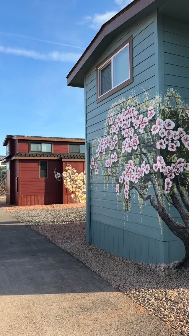 The murals are finished and they’re even better in person ✨
Come see them for yourself at our Open House this Thursday!
We’ll have @kingscoffee_co parked with coffee + drinks from 8–11am, and our cottages will be open until 6pm for tours.
Stop by, sip something good, and wander the resort 🤍
#hiddenspringsrv #southernutahgetaway #openhouseevent