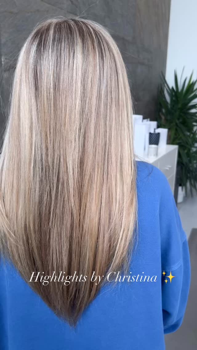 Dreamy blonde by Christina ✨
Save this for your next blonde inspo! 💕
Call (973)628-7803 or click link in bio to request online!
#davidezrasalonspa #waynenjsalon #njhairsalon #njsalon #njblondespecialist Wayne NJ Blonde Highlights, Wayne NJ Hair Salon